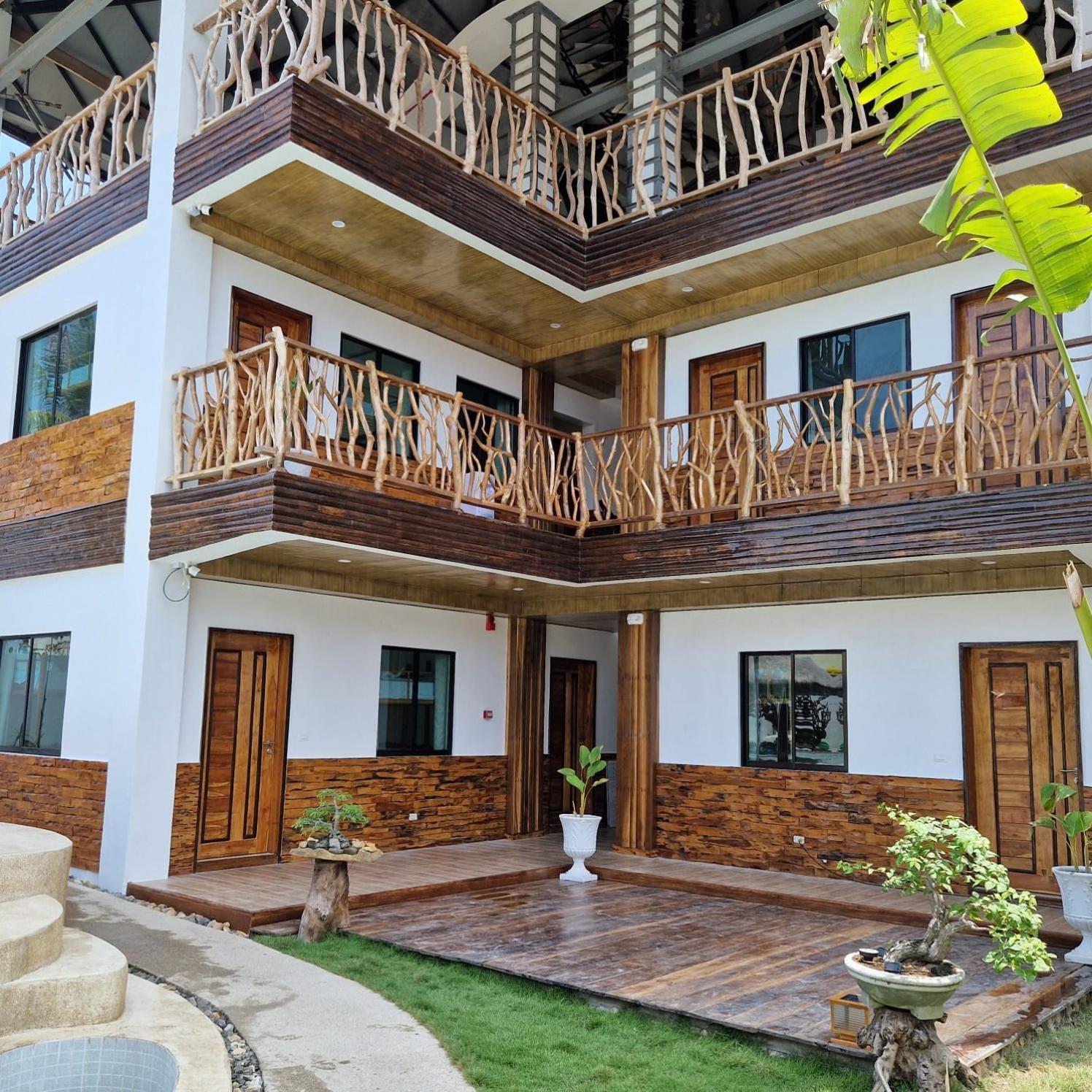 The Hat Trick Hostel Basdiot Luaran gambar